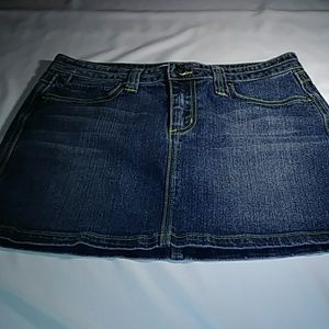 MISS VIGOSS Denim Skirt. 5/6 Blue Denim